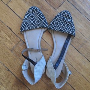 Lucky Brand Brand Patterned Flats Black and White